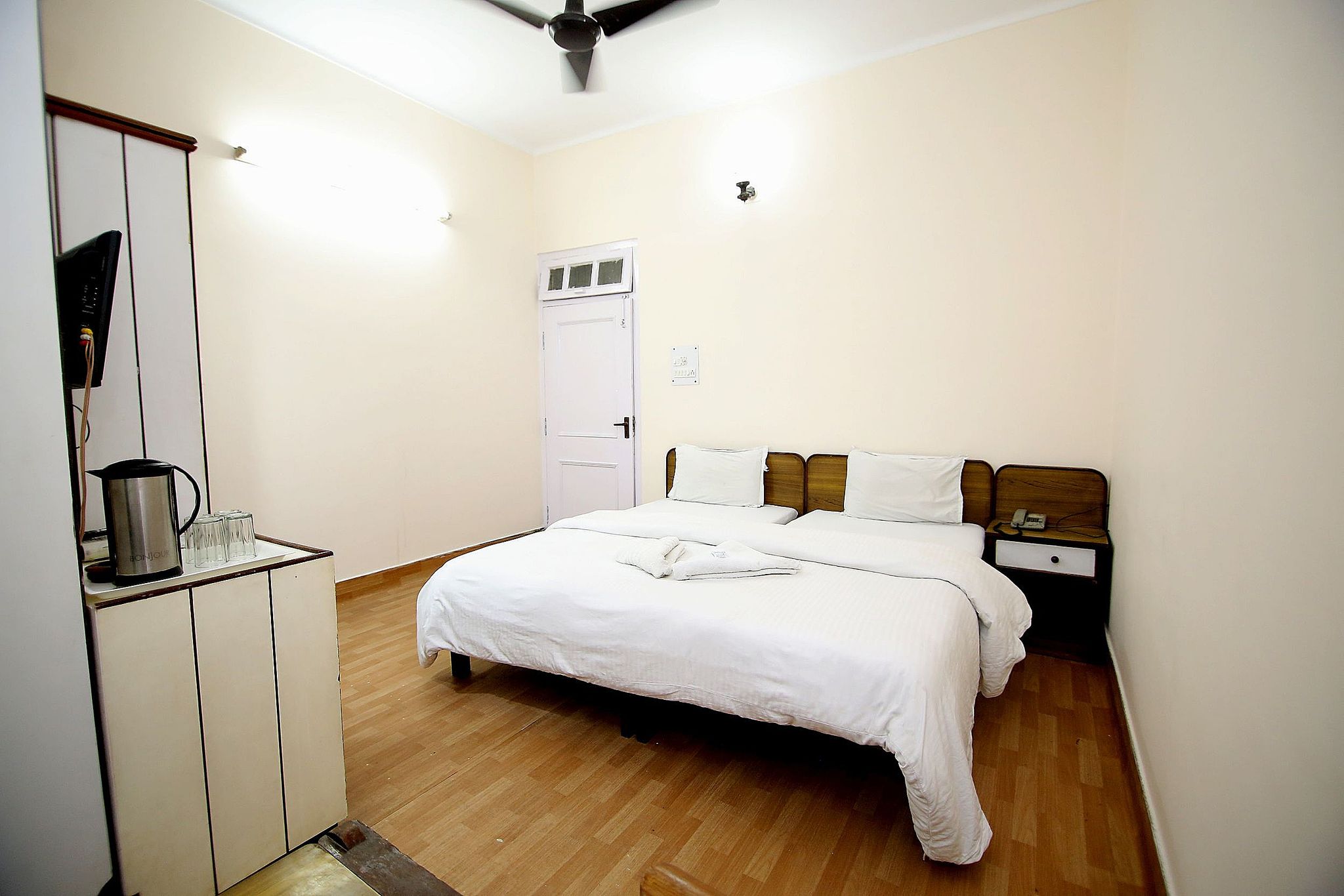 Hotel Midtown Standard Non AC Room 3