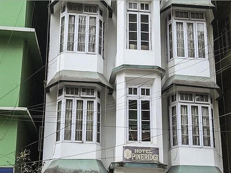 undefined Hotel Pineridge 7