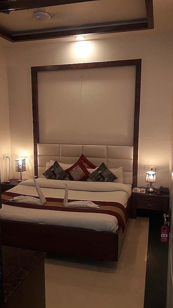 Hotel Namaskar Deluxe Double Room