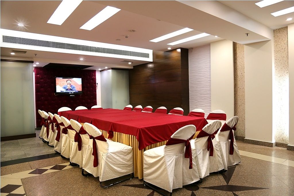 undefined Hotel Orange 35 10