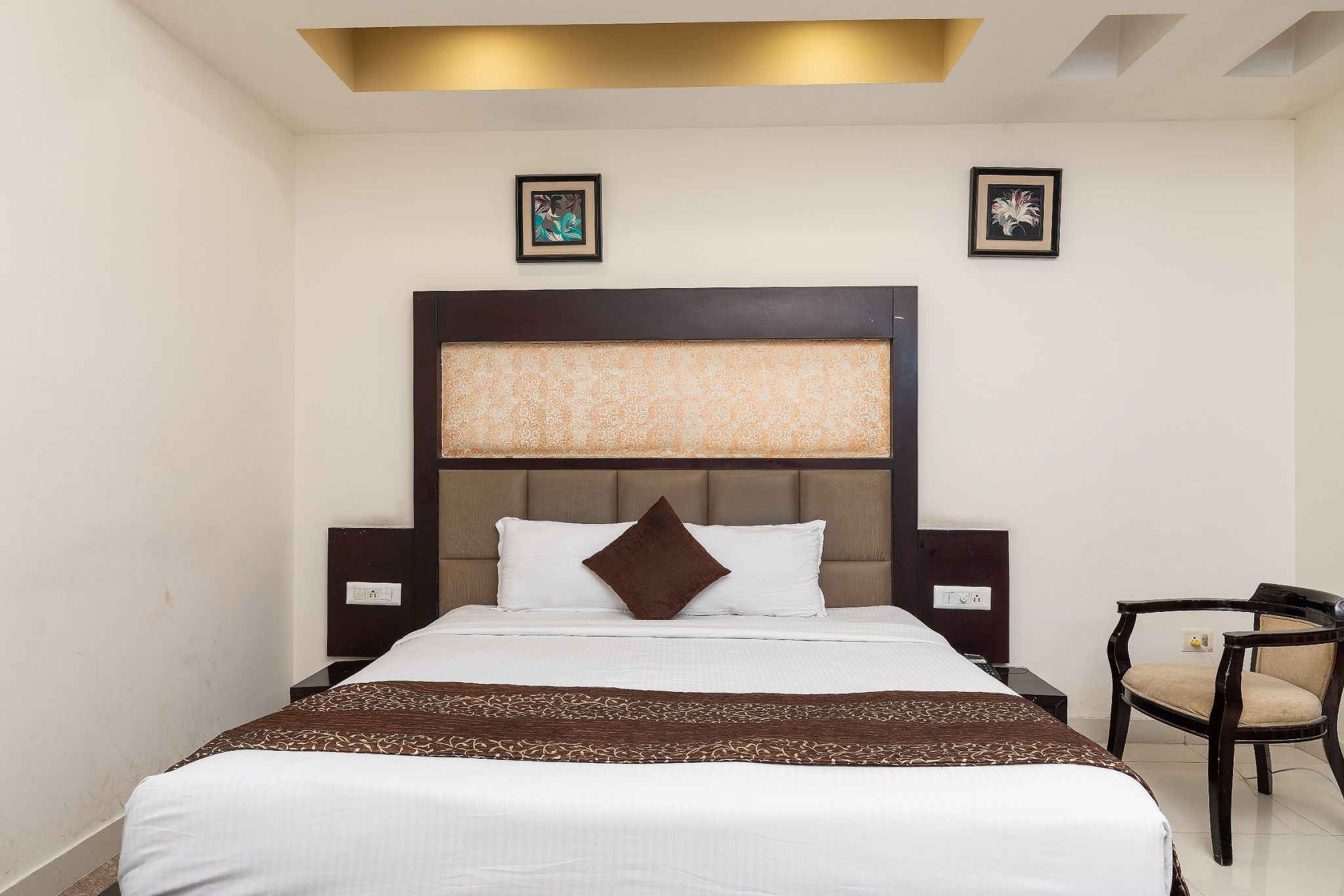 Hotel Orbit Deluxe Room 5