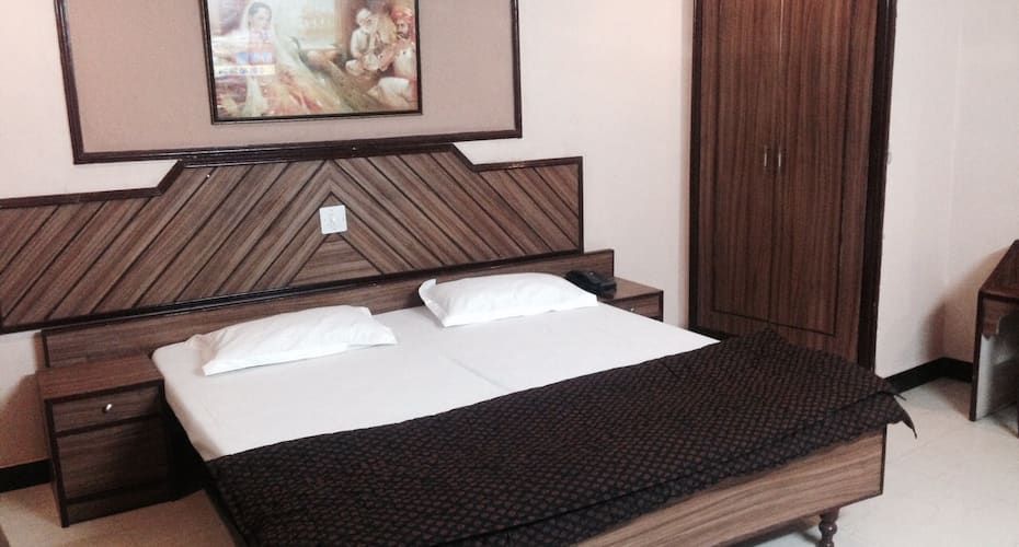 Super Deluxe Room Single	