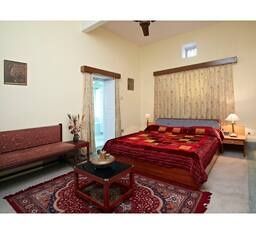 Nokha House Deluxe Room 9