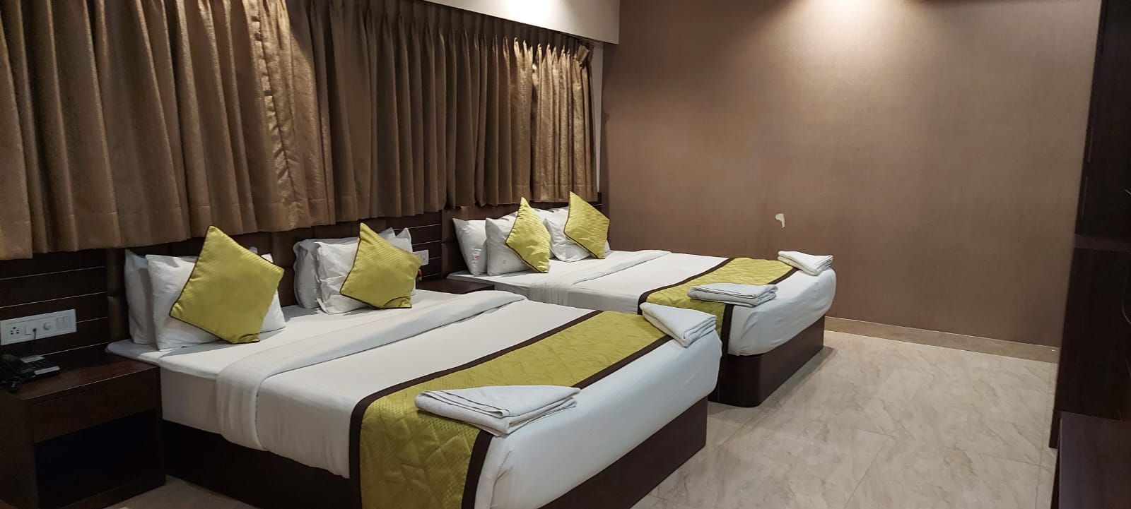 PREMIUM FOUR BED