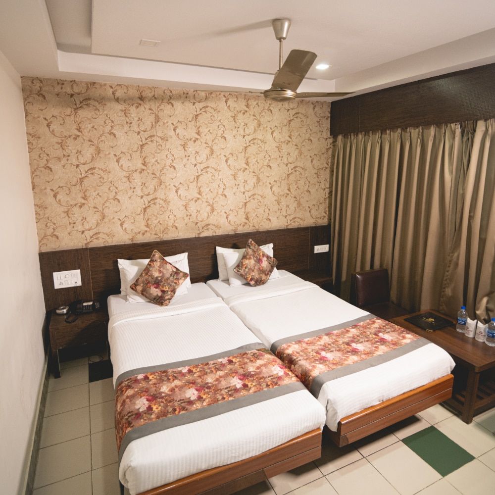 Hotel Central Plaza - Siliguri Royal Classic Double 2