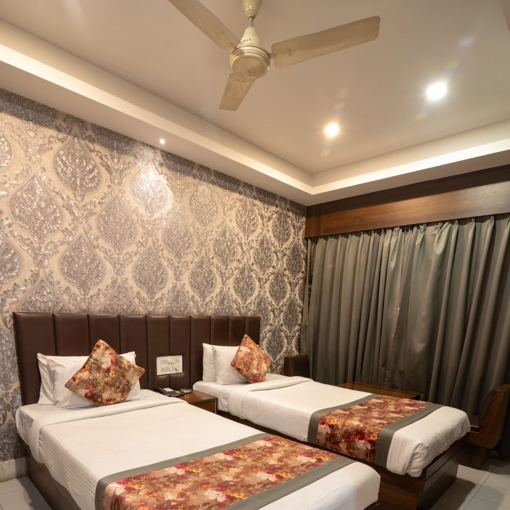 Hotel Central Plaza - Siliguri Royal Classic Double