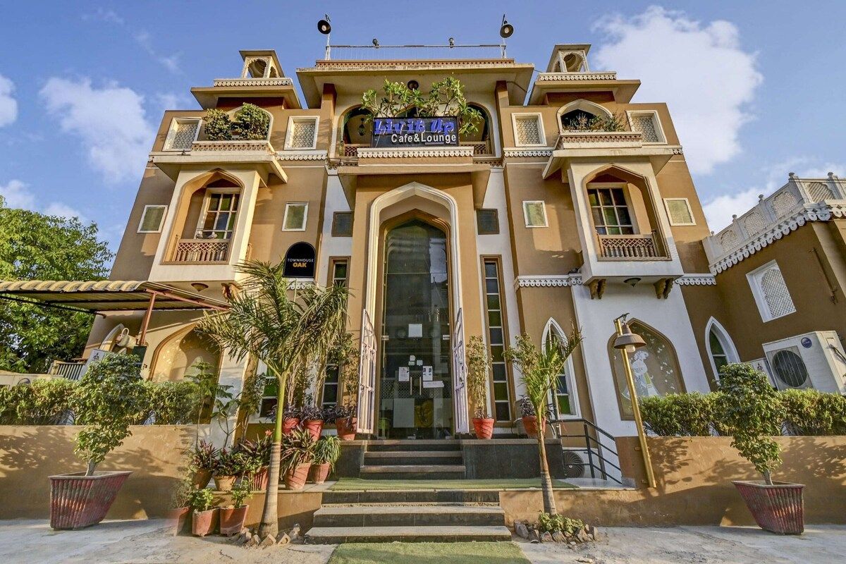 undefined Townhouse 996 Hotel Dev Villas