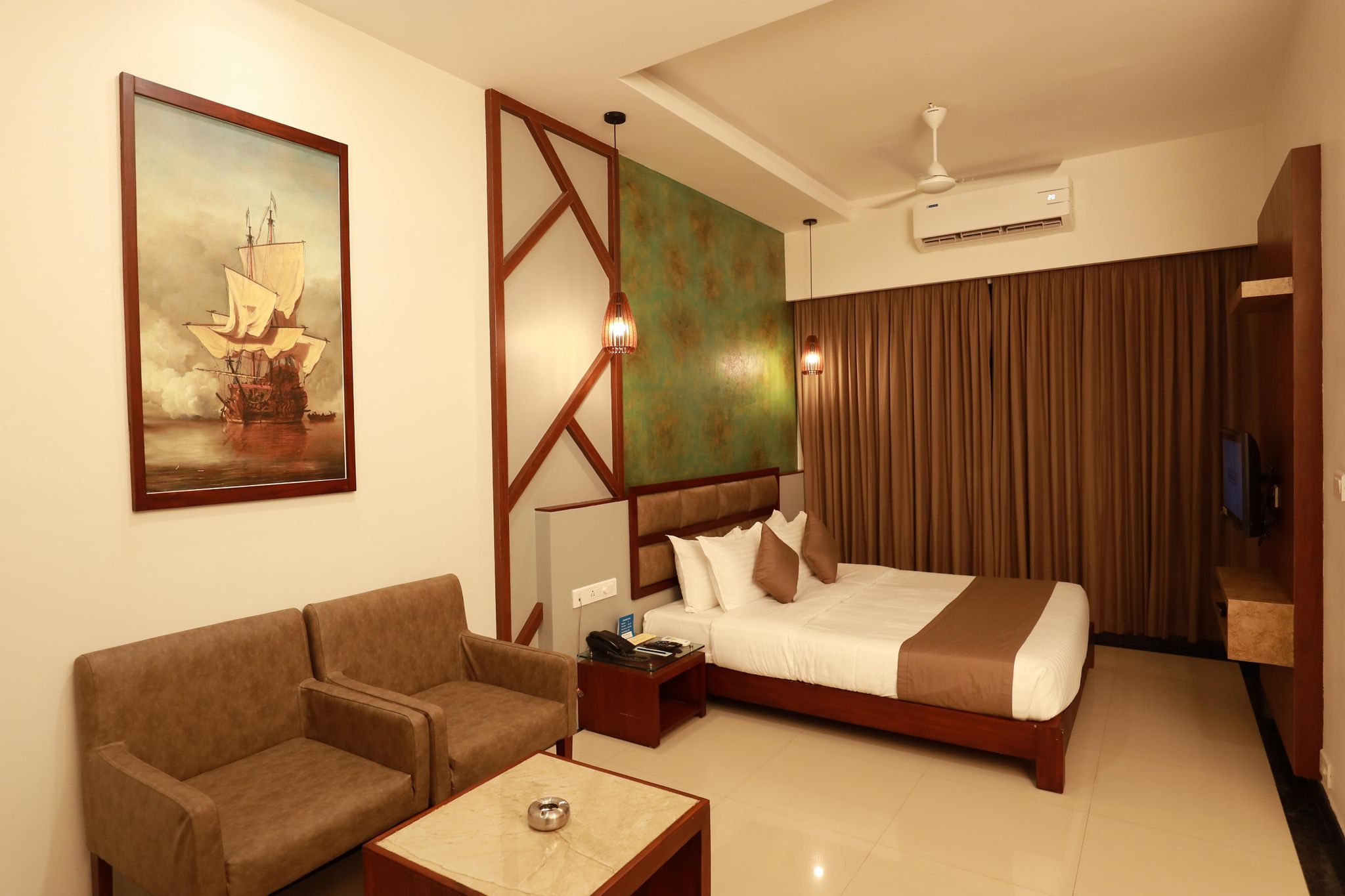 Hotel Marina Residency Deluxe Room 3