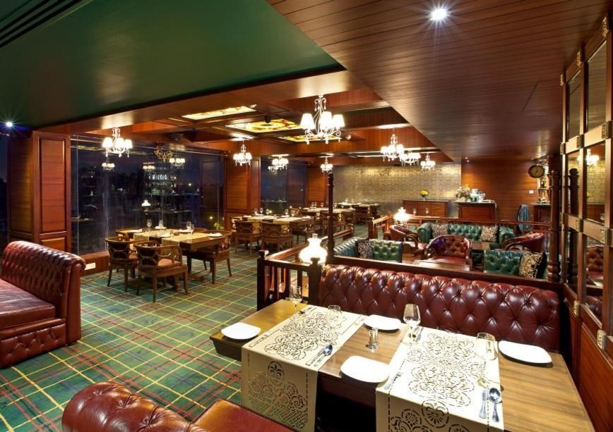 Food & Dining
