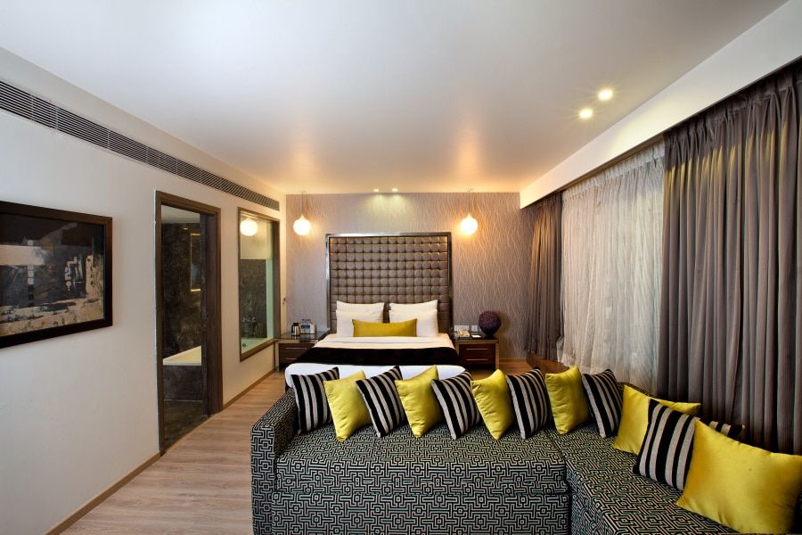 Business Suite with Living Area