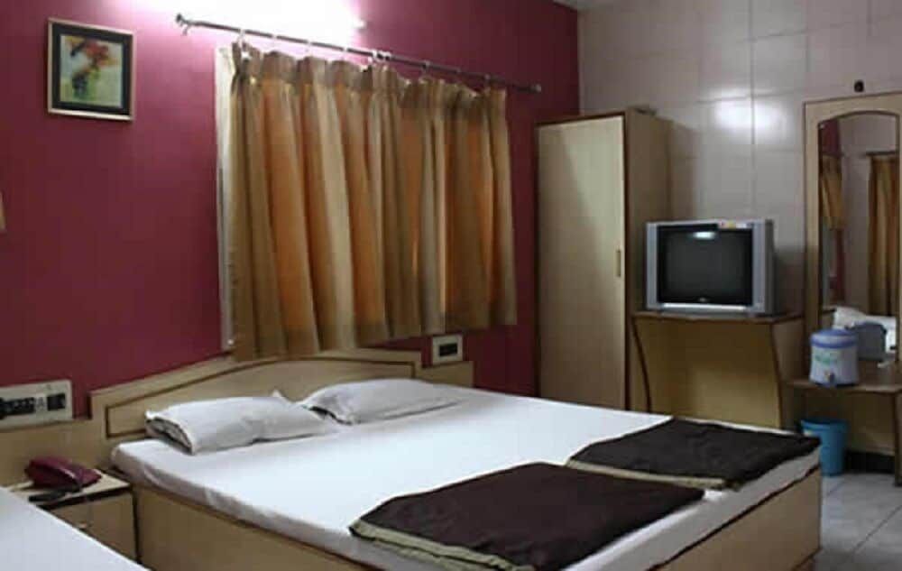 undefined Hotel Uttam by Sky Stays 4