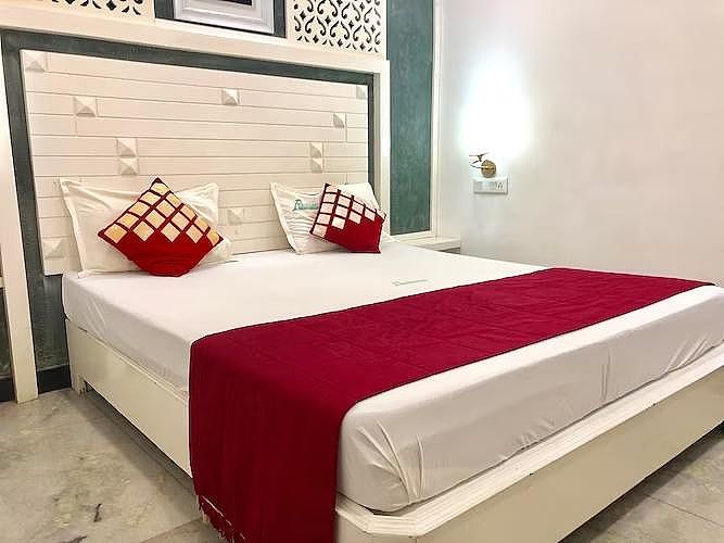 undefined Excellency Airport Hotel 4