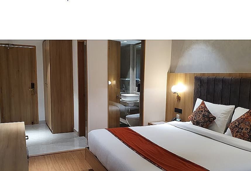 Hotel KLG Altoria Deluxe Room 2