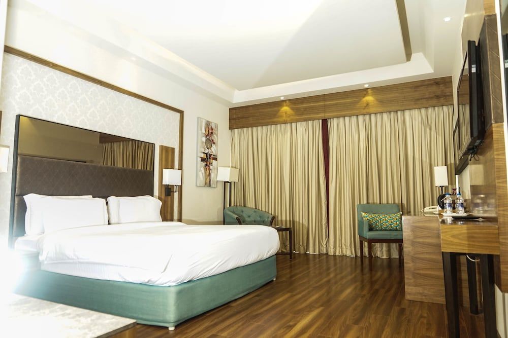 Hotel Grand Canyon Executive King Bed Room 7