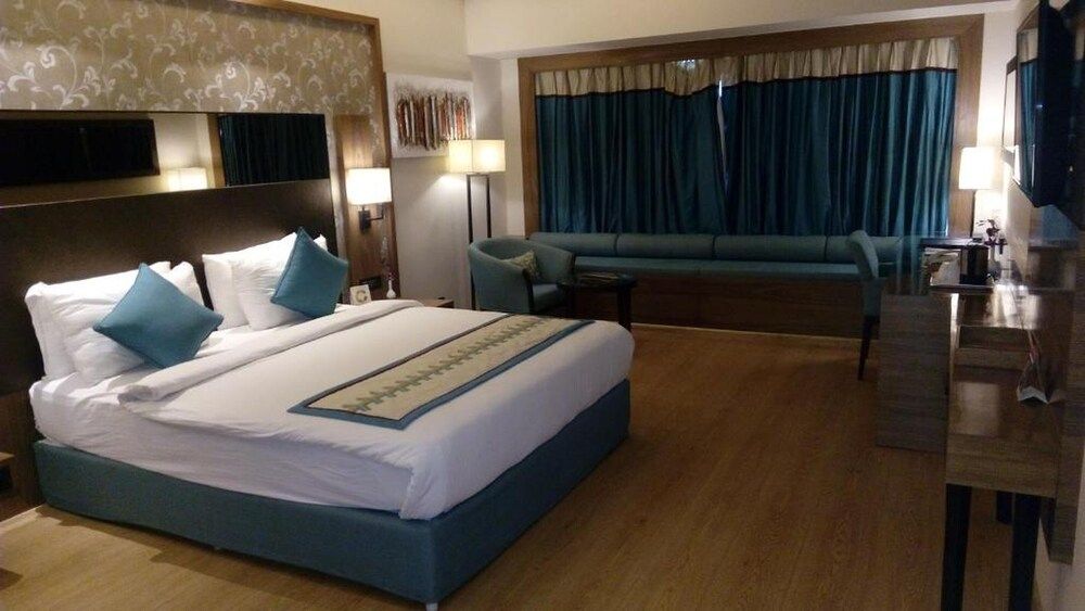 Hotel Grand Canyon Executive King Bed Room 3
