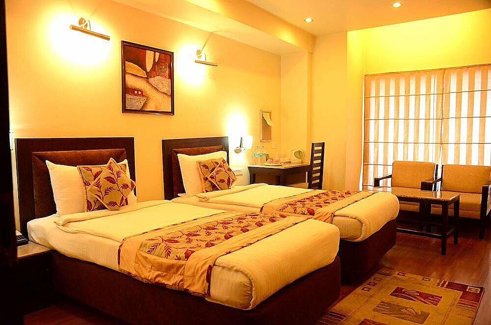 Hotel Fairway Deluxe Room 16
