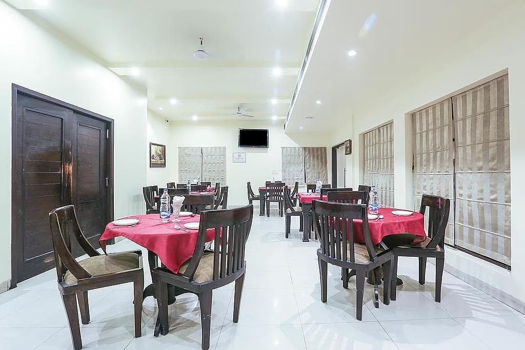 Food & Dining