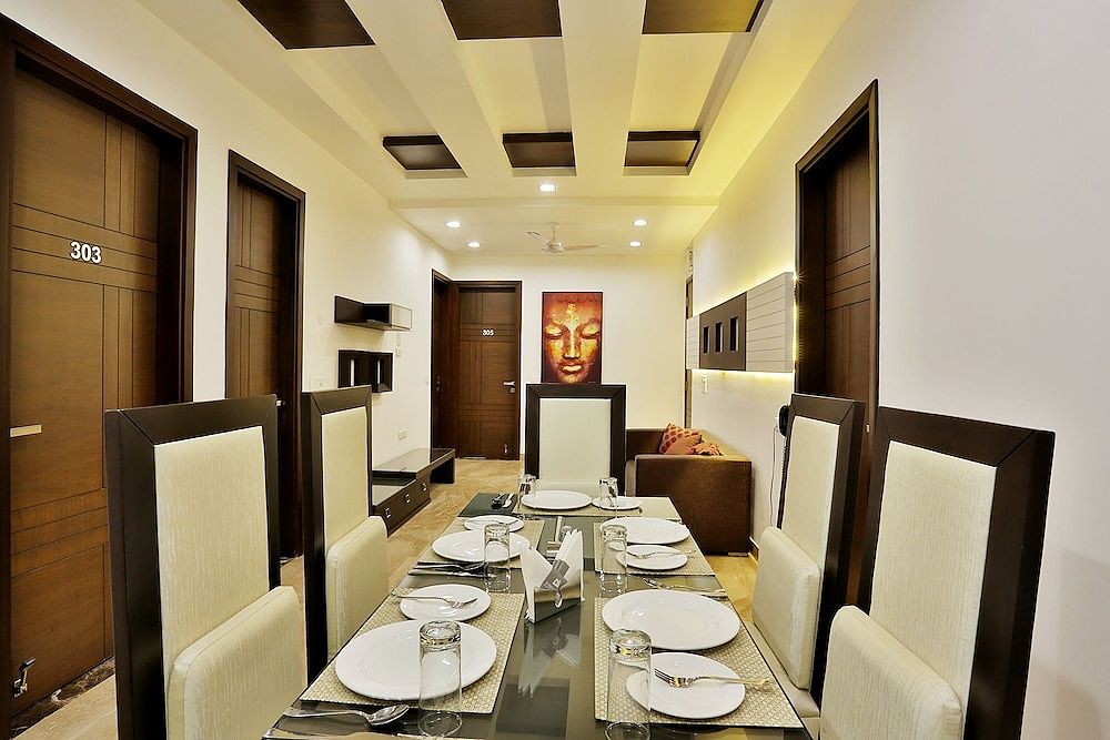 Deep Soaking Bathtub