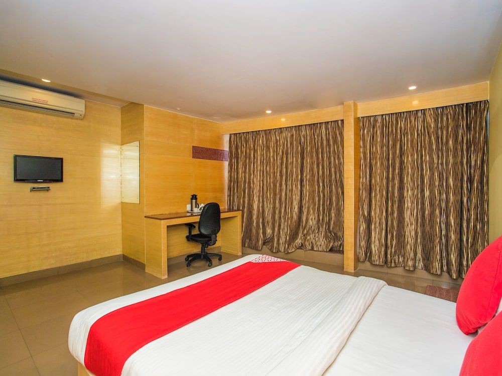 Deluxe Double or Twin Room, 1 King Bed