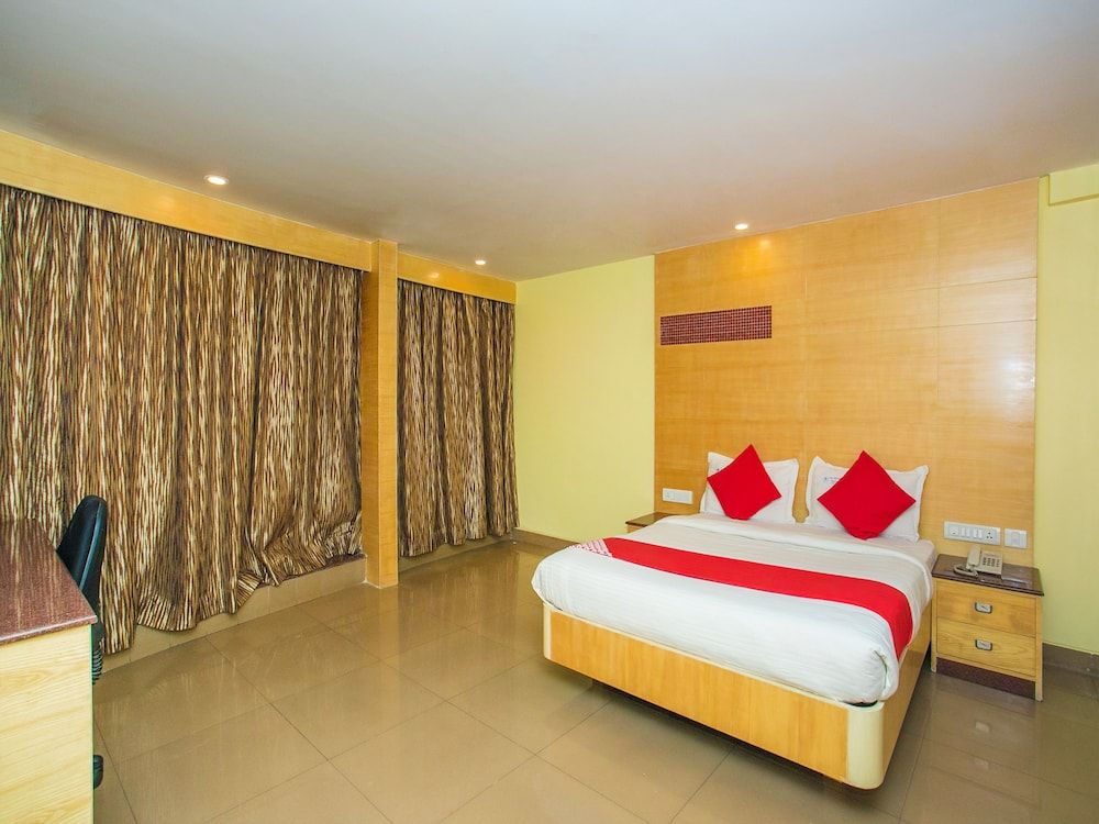 Deluxe Double or Twin Room, 1 King Bed