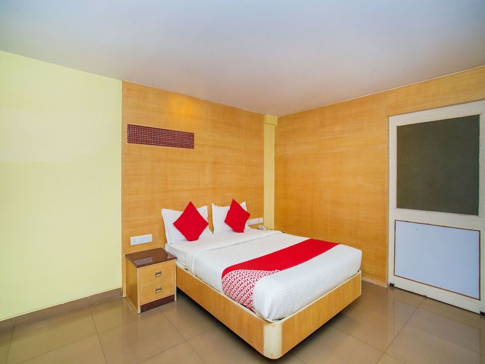 Deluxe Double or Twin Room, 1 King Bed