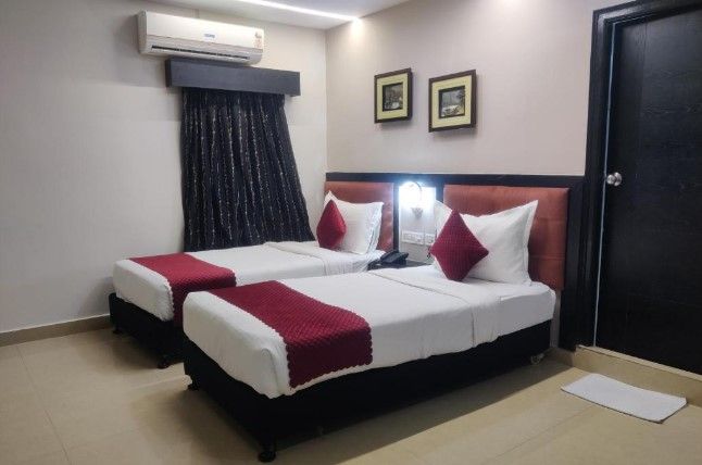 Business Room With King Size Bed