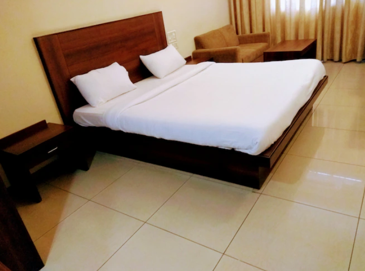 Hotel Suman Residency Premium Room AC 5