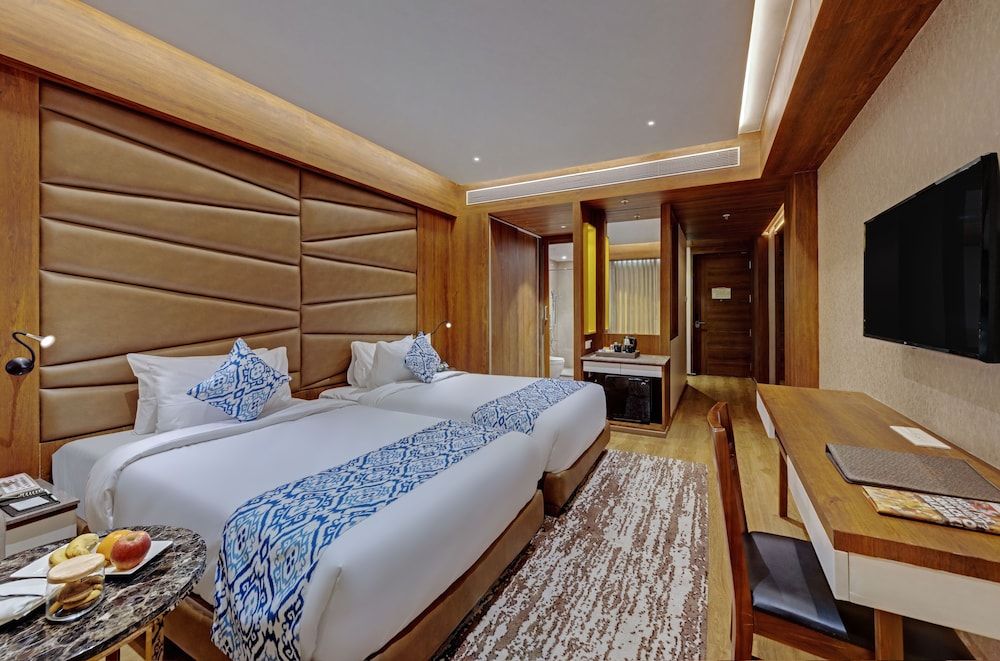 Winter Green Room King Bed