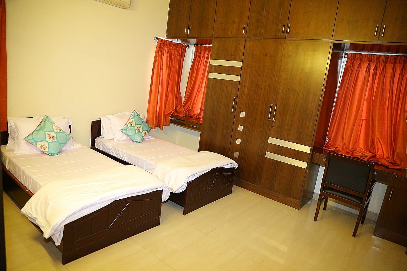 Swan Suites - Madhapur Premium Rooms 2