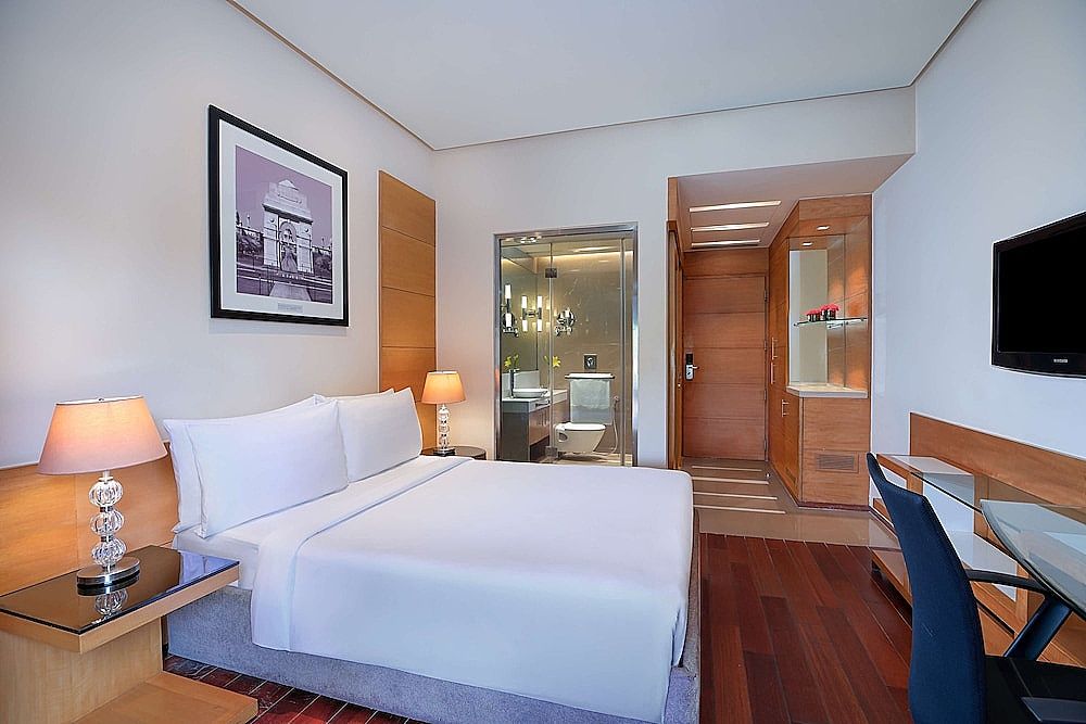 Radisson Blu Marina Hotel Connaught Place Standard Room 4