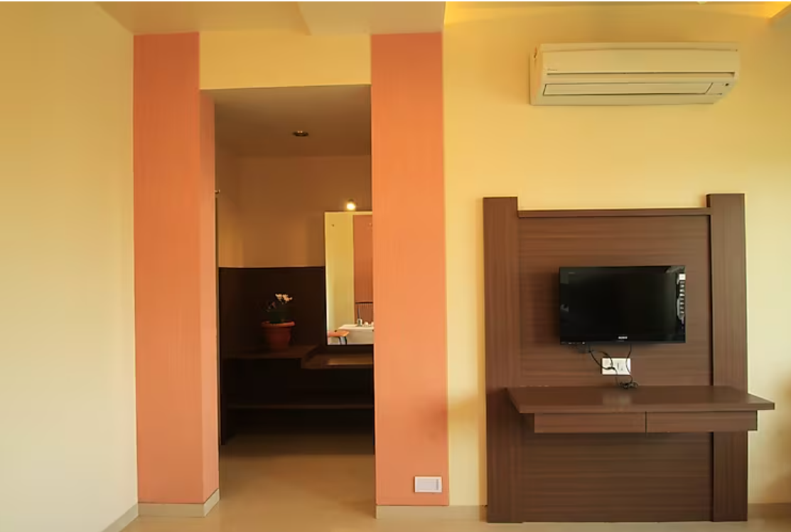 Hotel Sai Smaran Standard Double Bed NON A.C. 2