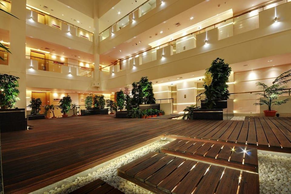 undefined Platinum Hotel 5