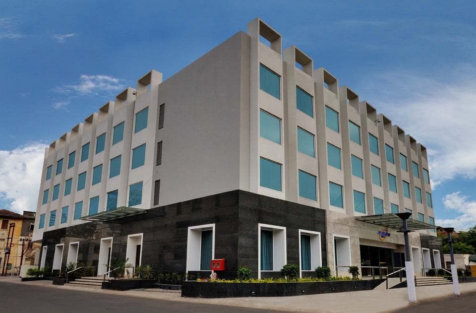 undefined Platinum Hotel