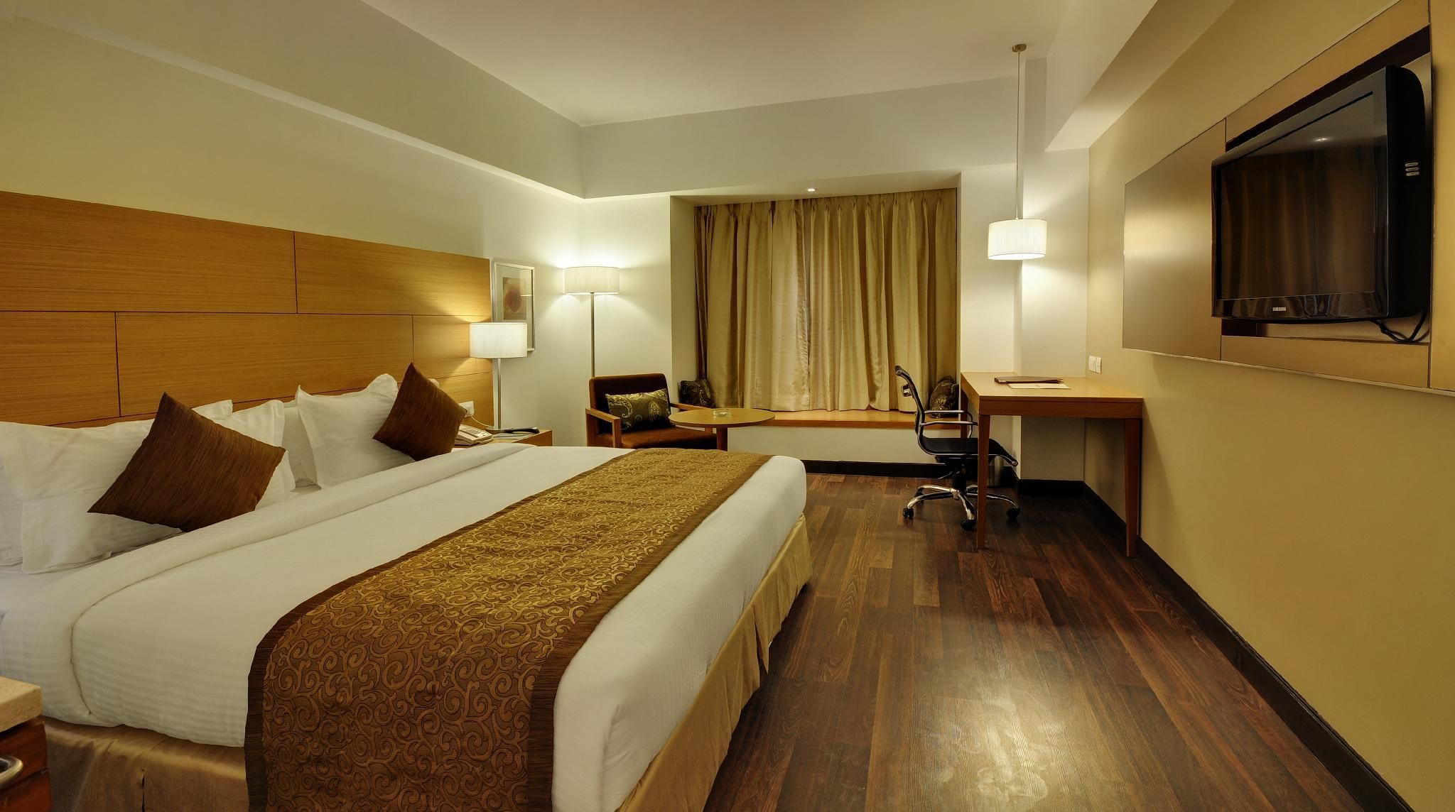 undefined Platinum Hotel 10