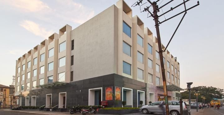 undefined Platinum Hotel 9