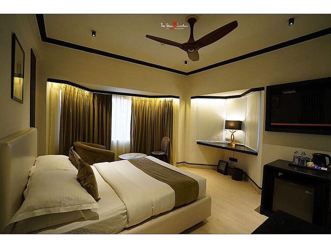 Nirula's Hotel Standard Room 3