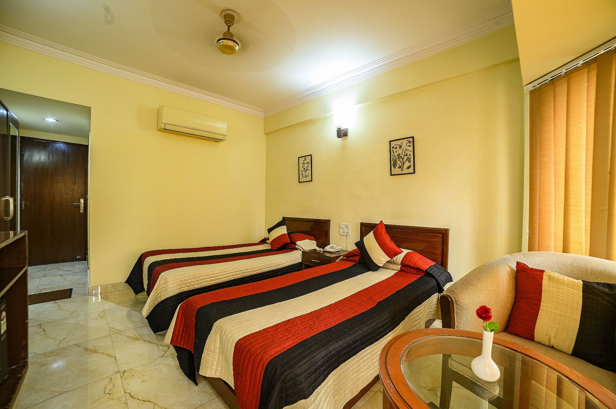 Nirula's Hotel Standard Room 4