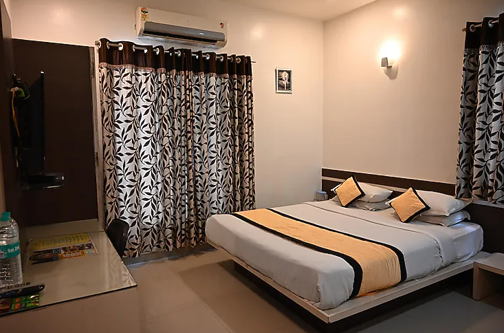 Comfort Room (Non A/C)