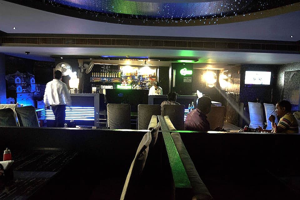 Bar