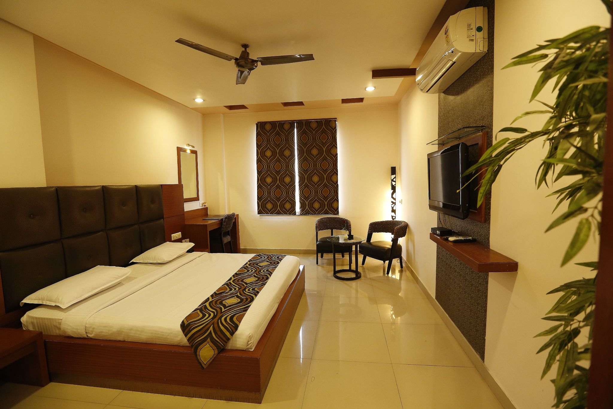 Hotel Data Inn Deluxe Room 2
