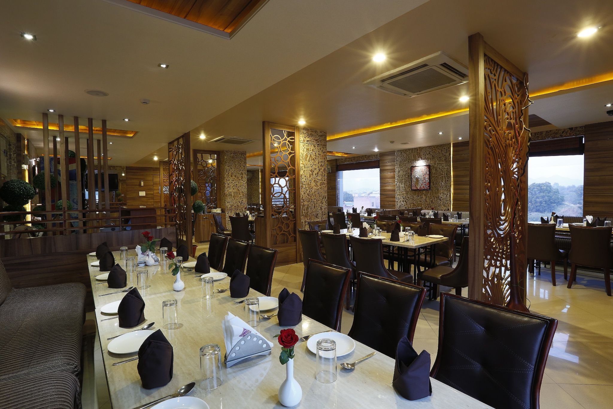 Food & Dining