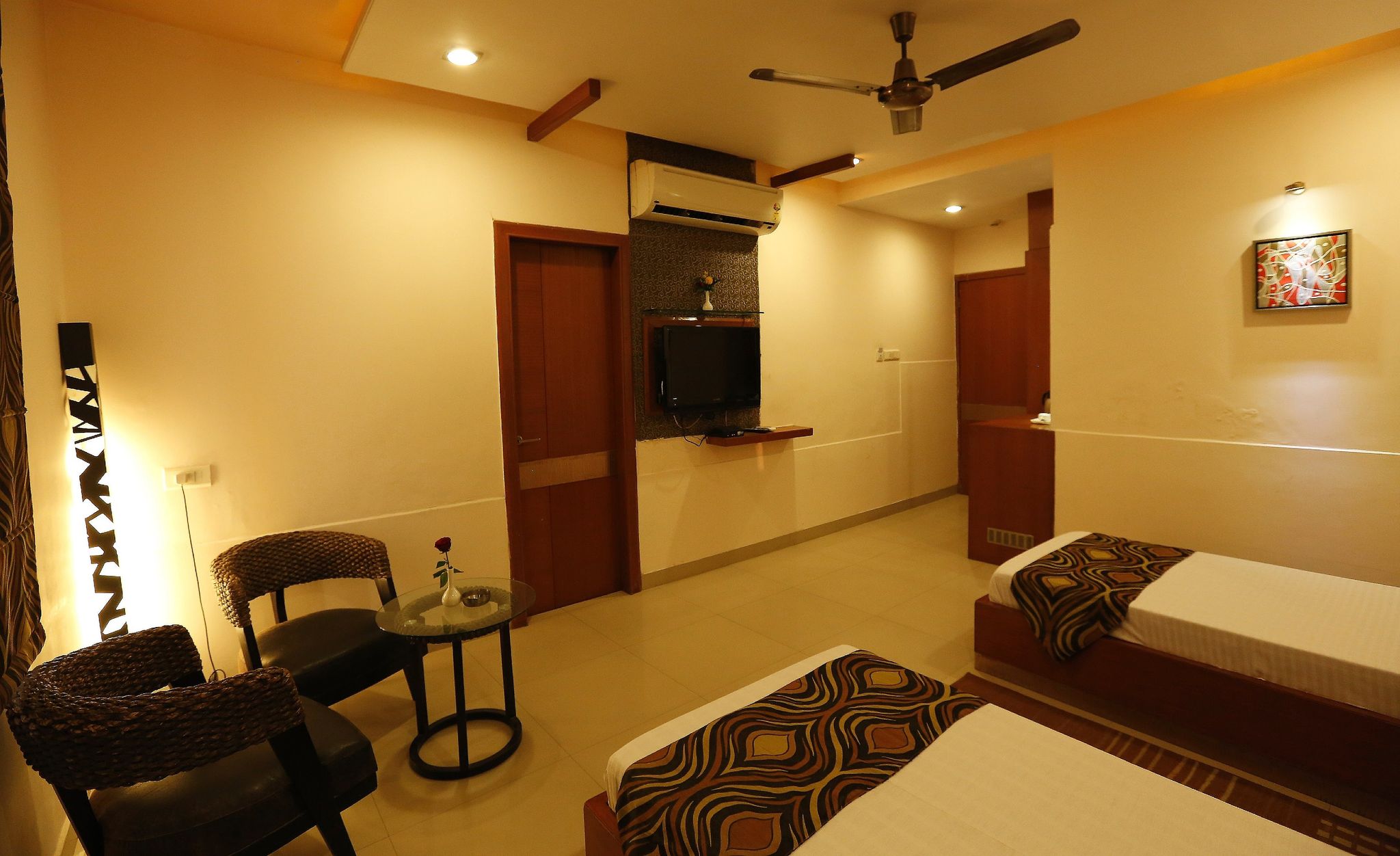 Hotel Data Inn Deluxe Room 4