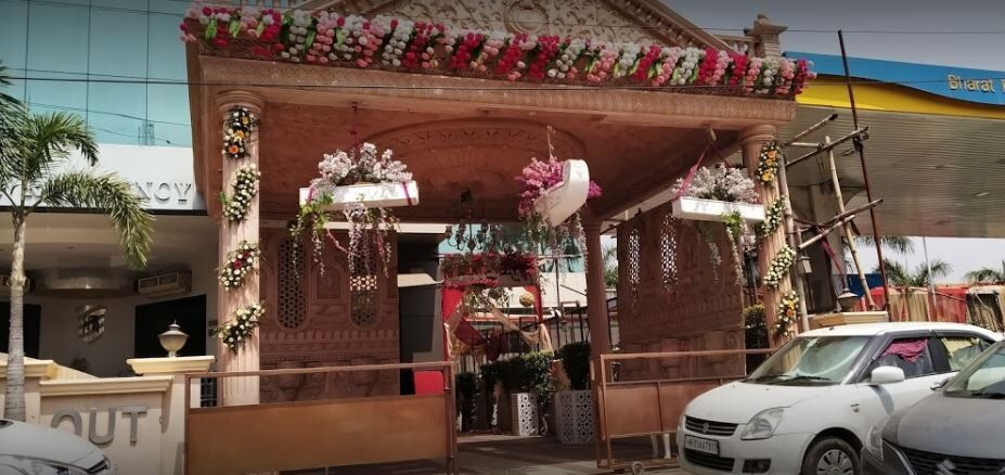 undefined Hotel Royal Residency 8