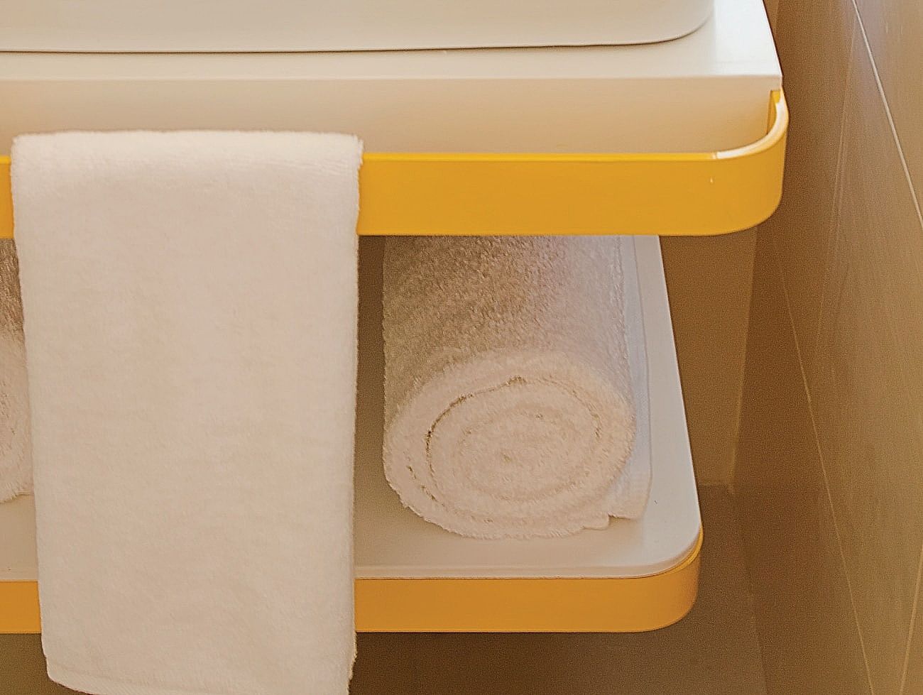 Bloomrooms Link Road Standard Queen Room 9