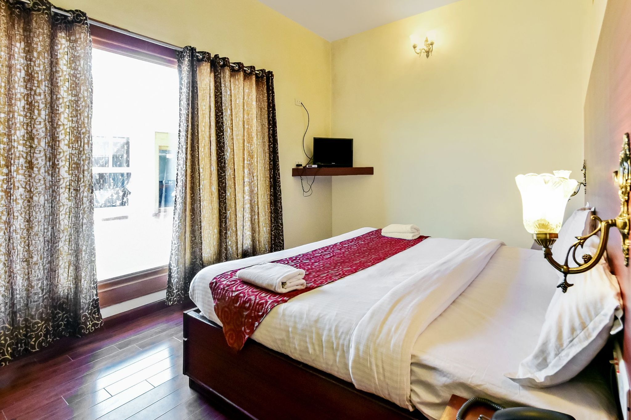 Berry Hills Resort Deluxe Room 7