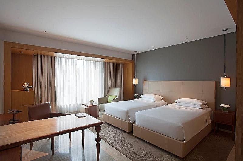 Park Hyatt Chennai Room, 2 Twin Beds 4
