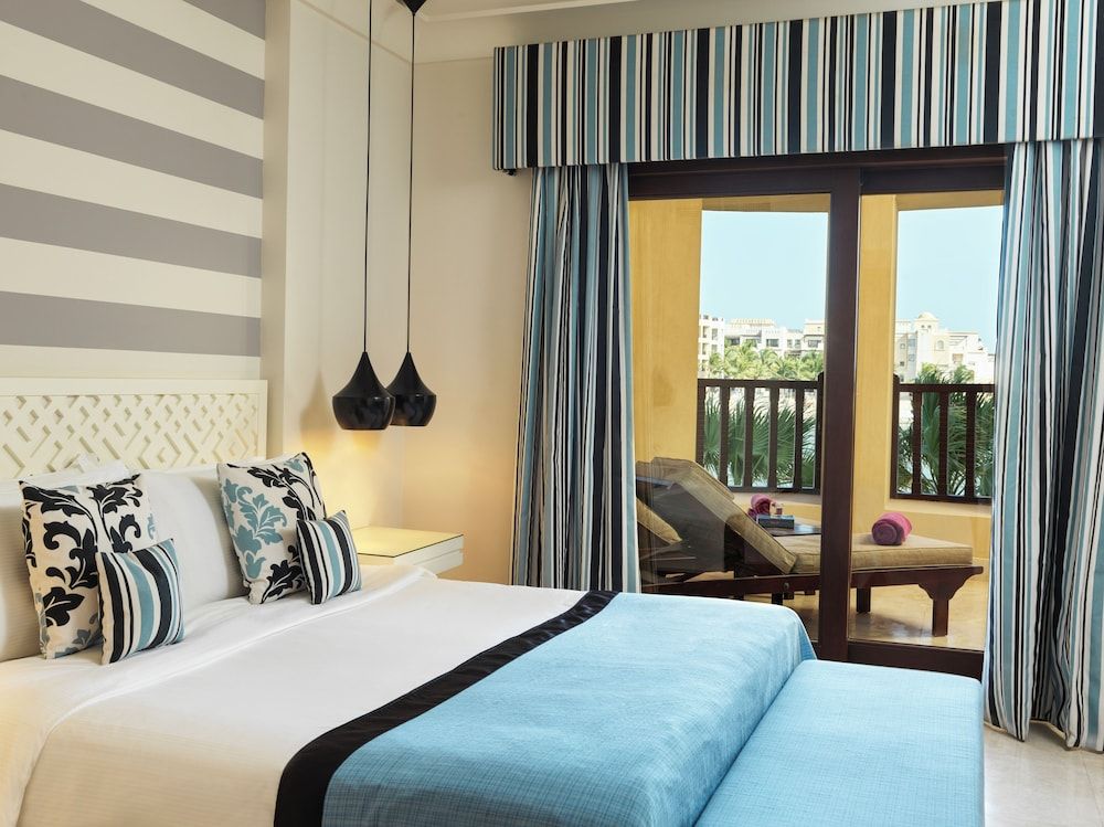 Juweira Boutique Hotel - Adults only Marina Suite With Aqua Park Entrance 4
