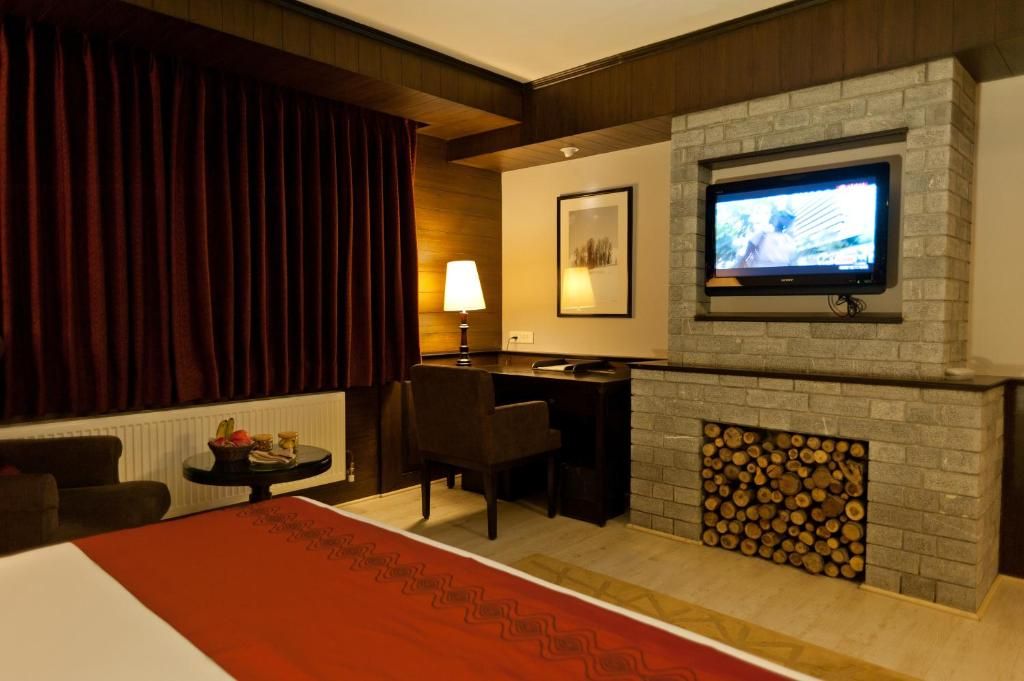 The Vintage Gulmarg Junior Deluxe Room 3