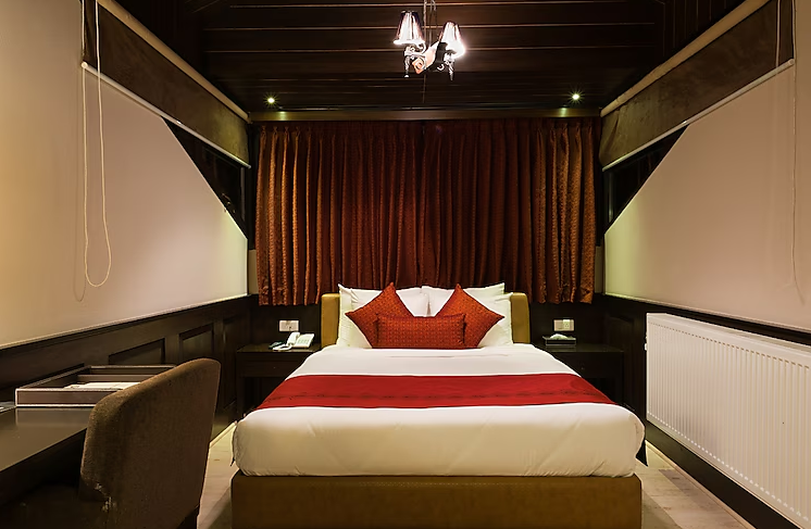 The Vintage Gulmarg Junior Deluxe Room