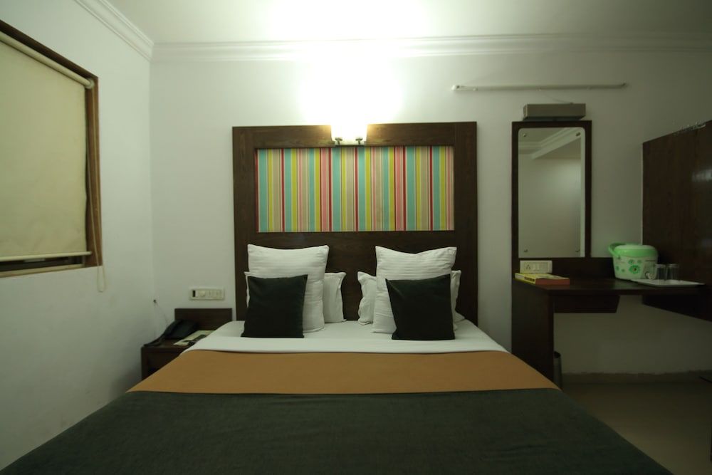 undefined Hotel Kadamb Inn 6